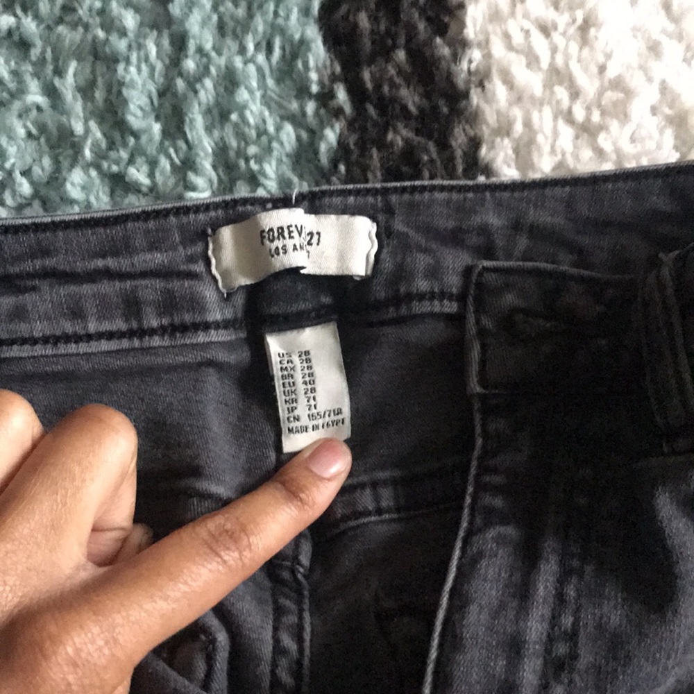 Grey Distressed Jeans - Picture 4 of 7